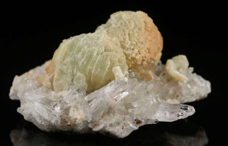 Prehnite on Matrix, Gobobosebberge Mnt, Namibia