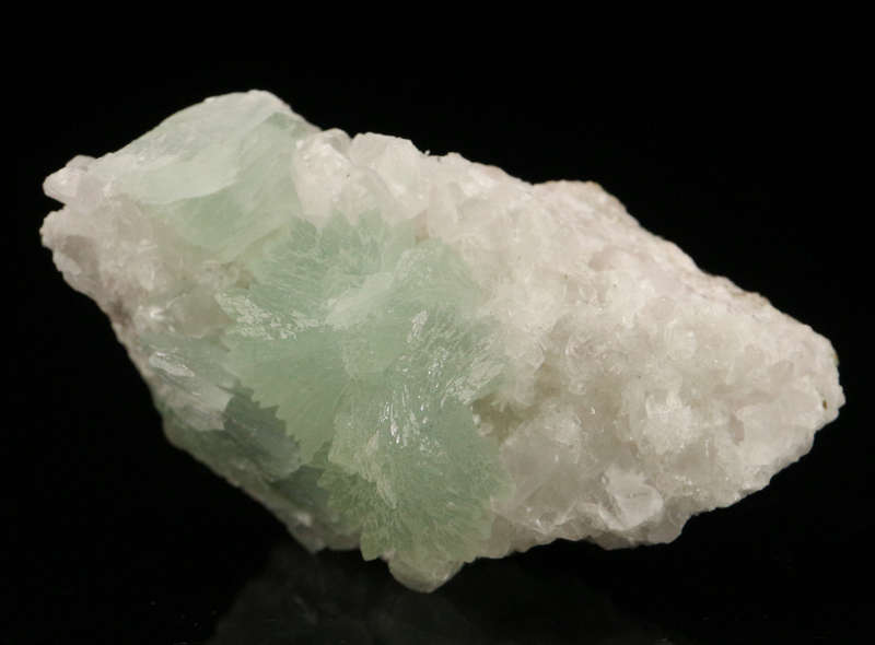 Prehnite on Matrix, Gobobosebberge Mnt, Namibia