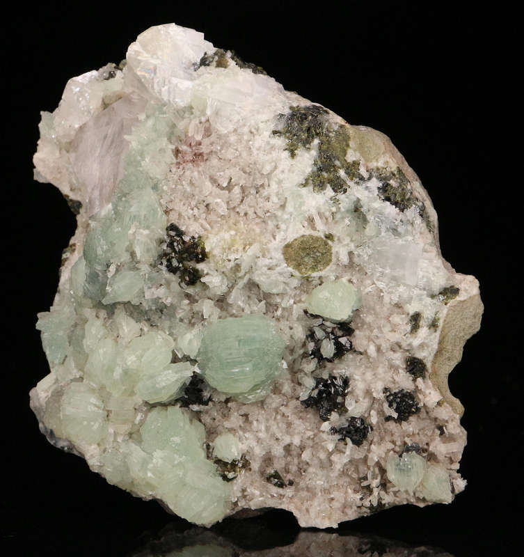 Babingtonite, Prehnite on Quartz, Gobobosebberge Mnt, Namibia