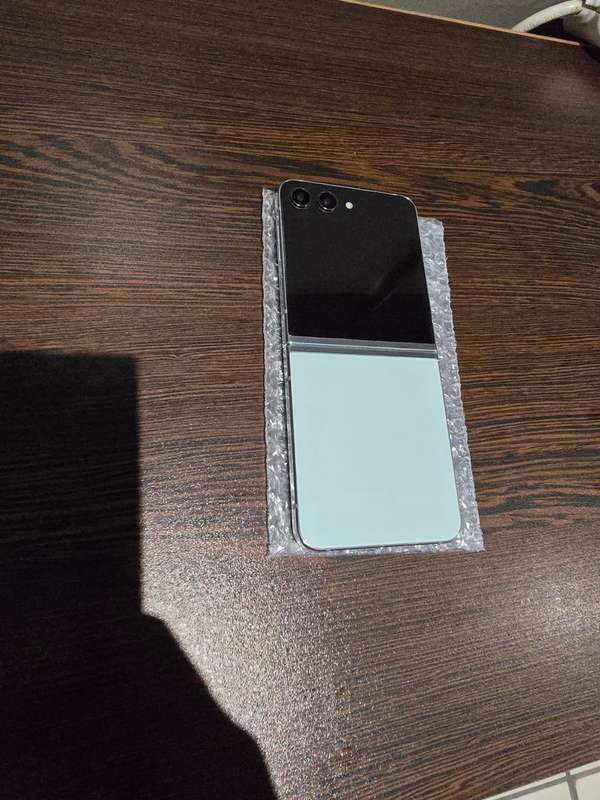 Samsung Z Flip5 256GB