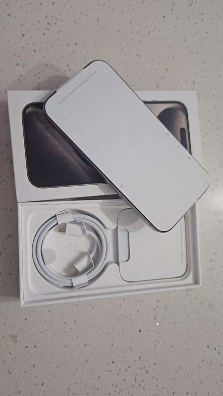 Apple iPhone 15 Pro Natural Titanium 1TB