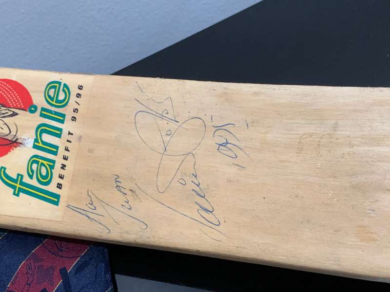 Fanie De Villiers Charity Benefit 1995/6  Collectible Corporate Tie & Signed Mini Cricket Bat -