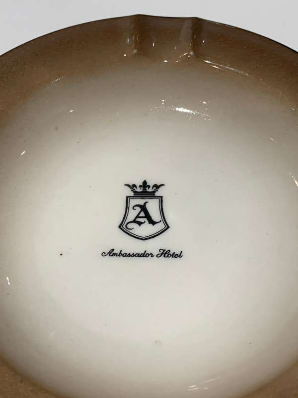 Vintage Continental China Ashtray - Holidays Of Yesteryear - Ambassador Hotel - Cape Town