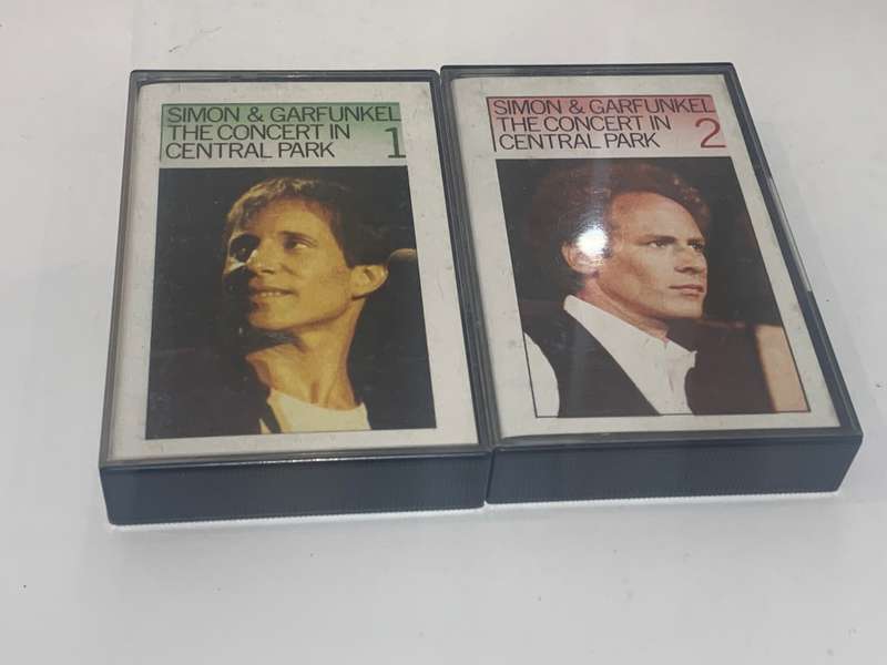 Cassette Tape - Simon & Garfunkel . The Concert In Central Park . 1 & 2- Not Tested / See Pics