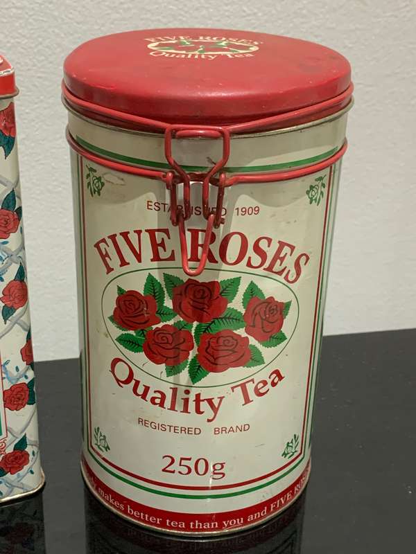 Pair Of Vintage Tins  Five Roses Tea - English & Afrikaans Advertising