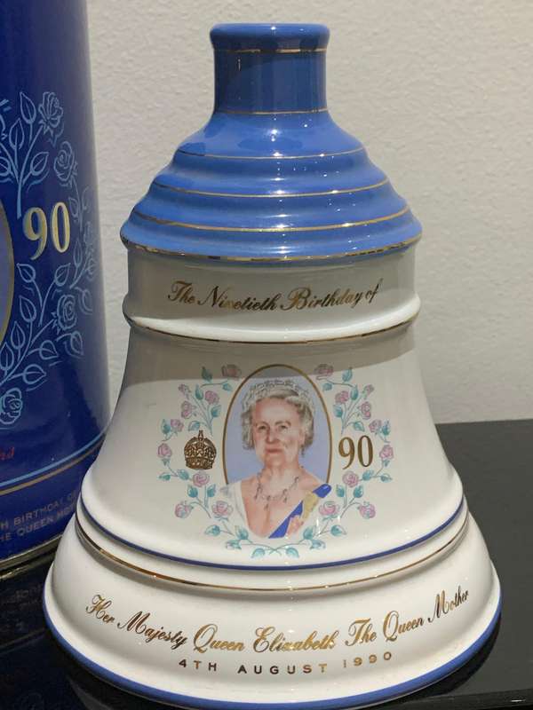 Wade Porcelain Bells Whisky Decanter  90th Birthday - Queen Mother - 4 August 1990 (empty)