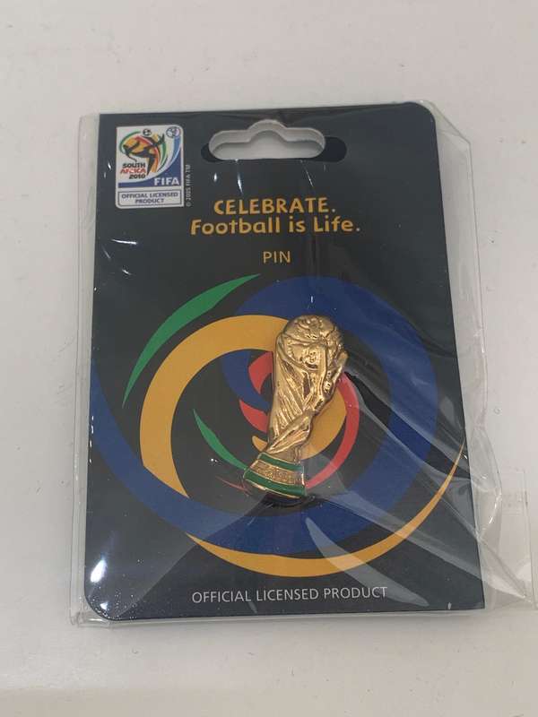 Collectors Pin Badge  FIFA Football #WorldCup 2010  Official Licensed Product