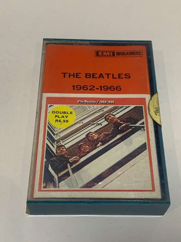 Cassette Tape - The Beatles . 1962-1966 - Not Tested / Sold As Is / See Pics (J/E)