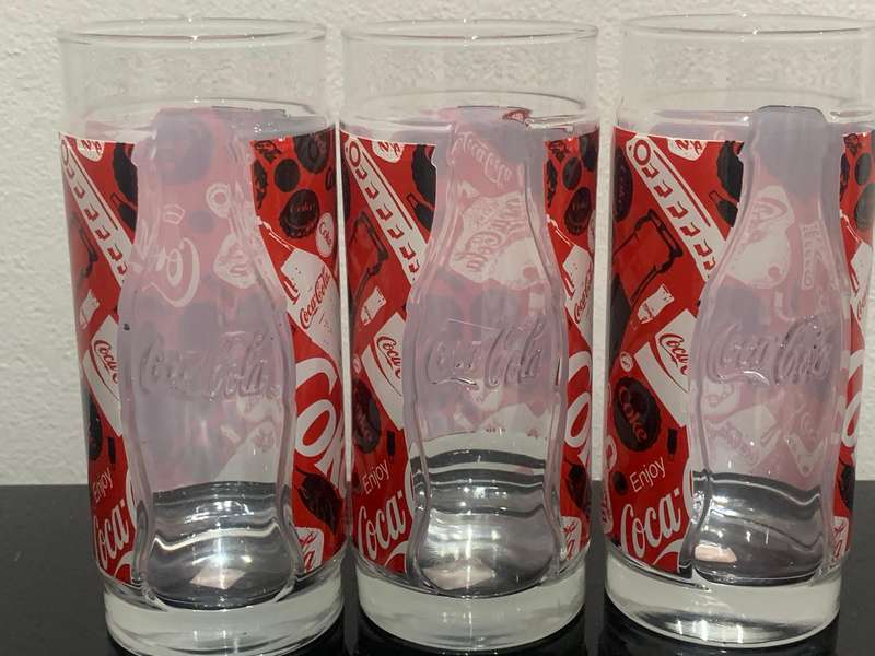 Trio Of Collectible Glass Coke Glasses  Awesome Design With Embossed Contour Bottles