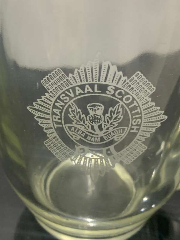Glass Bar Mug  Transvaal Scottish Emblem - Militaria