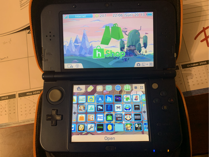 New Nintendo 3DS XL console(jailbroken/modded/hacked)