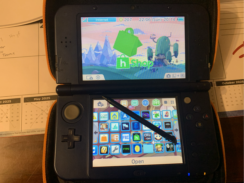 New Nintendo 3DS XL console(jailbroken/modded/hacked)