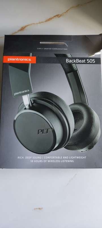 Plantronics Backbeat 505 Wireless Bluetooth headphones