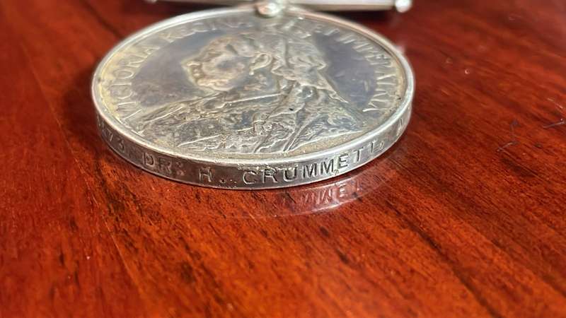 a Queen South Africa Medal QSA - DR. H. Crummett A.S.C. (Ghost Dates)