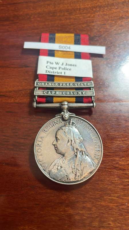 a Queen South Africa Medal QSA - 1036 Private W.J. Jones Cape Police Distr. 1