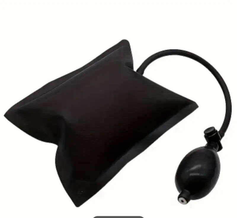 Emergency entry tool