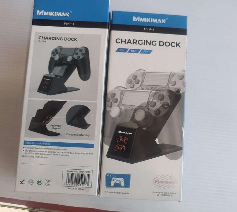 Mikiman Charging Dock for PS4 / Slim / Pro Controllers