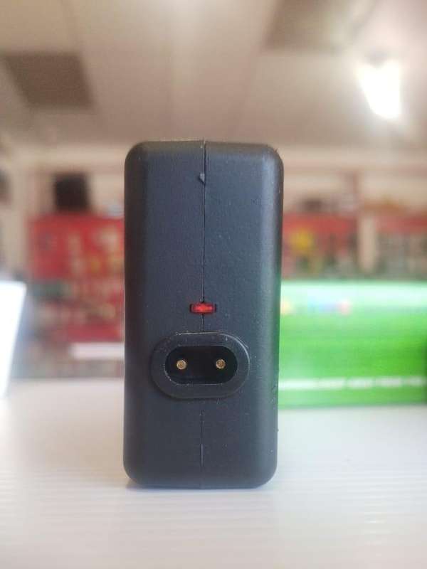 800 TYPE SELF-DEFENSIVE FLASHLIGHT/TASER