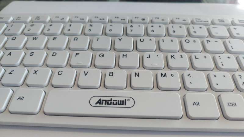 ANDOWL Mini Wireless Keyboard And Mouse
