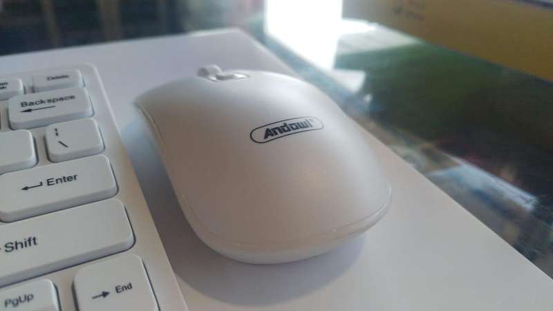 ANDOWL Mini Wireless Keyboard And Mouse
