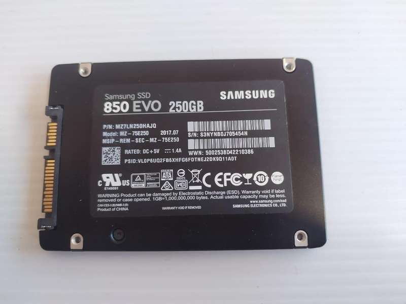 Samsung 850 EVO 250GB 2.5-Inch SATA III SSD (MZ-75E250)
