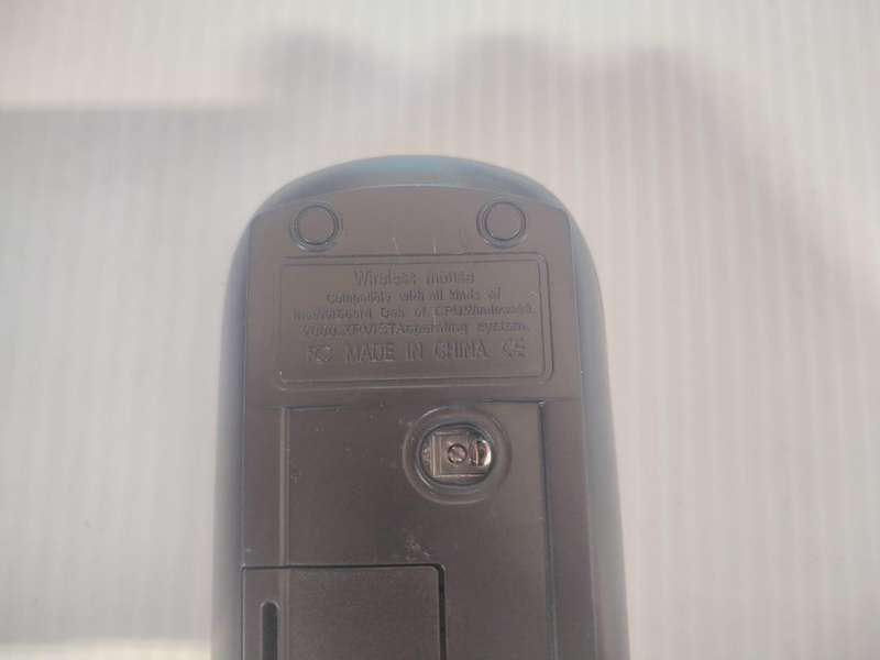 Wireless Mouse: 2.4ghz wireless mouse