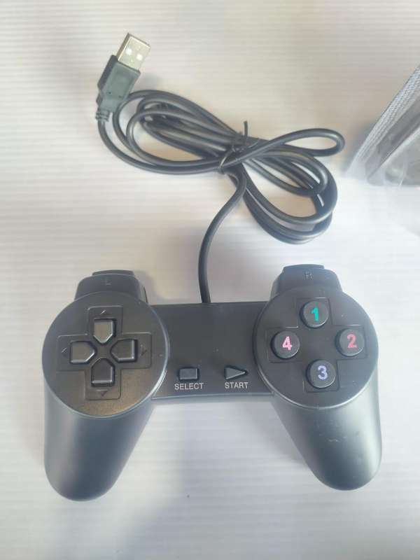 Wired Gaming Controller for PC Win 98/2000/ME/XP/Vista