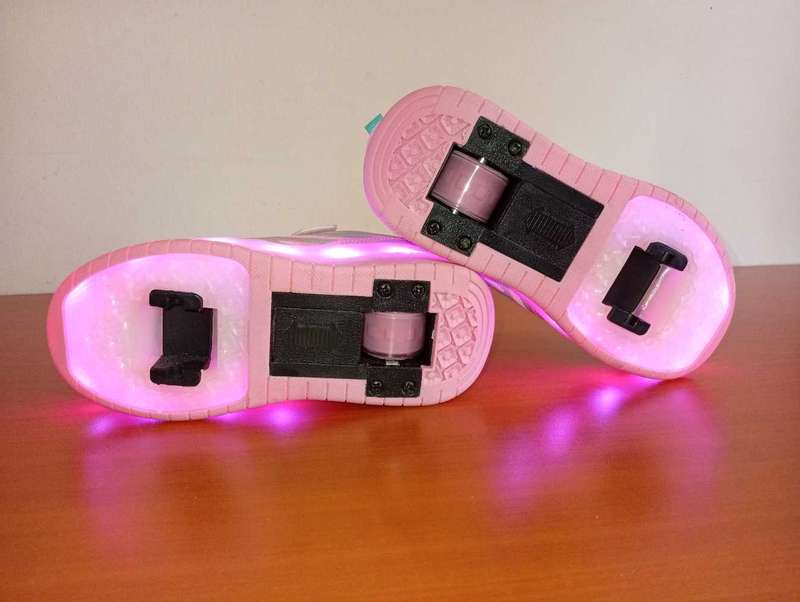 Rechargeable Kids Two Wheels Roller Skates Shoes with LED Lights Pink Size 2