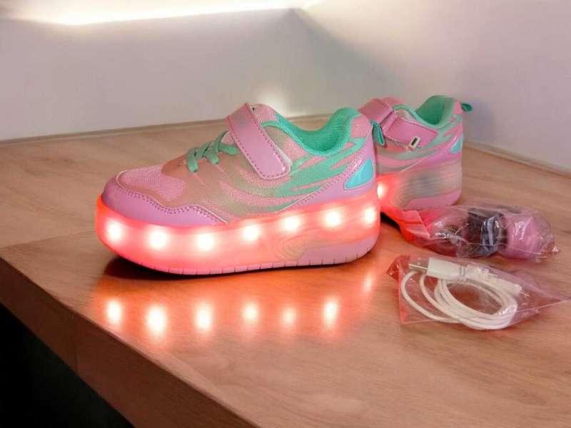 Rechargeable Kids Two Wheels Roller Skates Shoes with LED Lights Pink Size 2