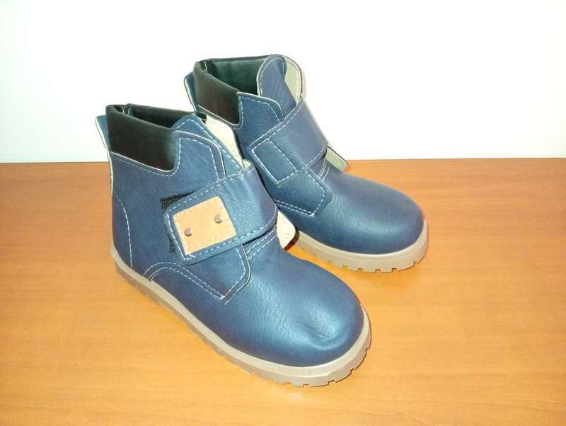 2 x Boys and Girls Bella, Wicked Kids Boots