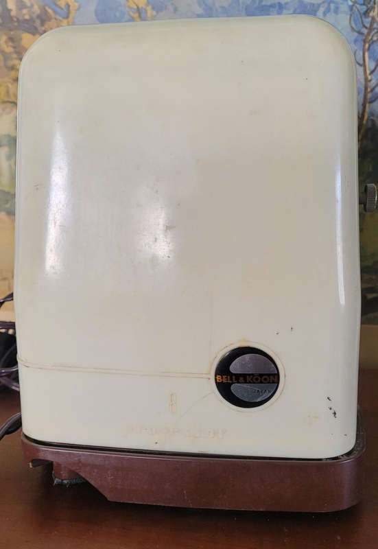 KEYSTONE 8MM MOVIE RECORDER CAMERA AND BELL AND KOON SYNCHRO PET PROJECTOR.