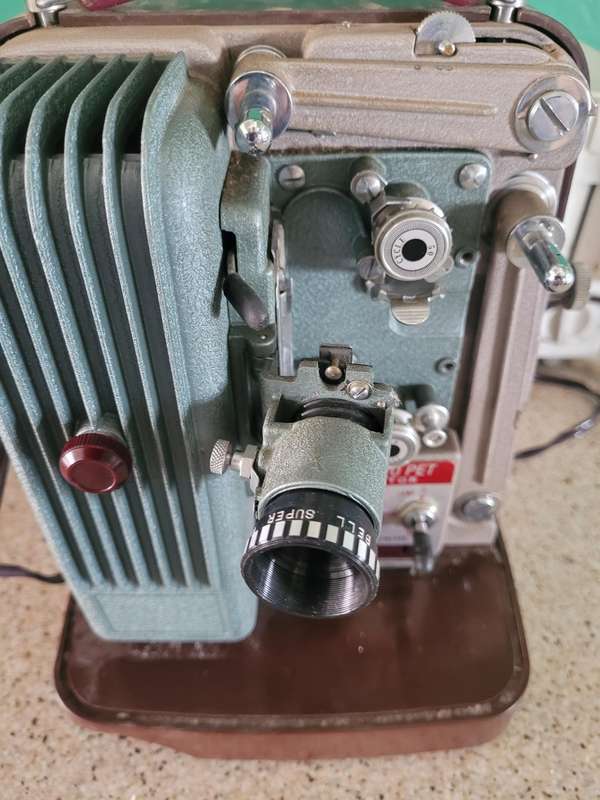 KEYSTONE 8MM MOVIE RECORDER CAMERA AND BELL AND KOON SYNCHRO PET PROJECTOR.