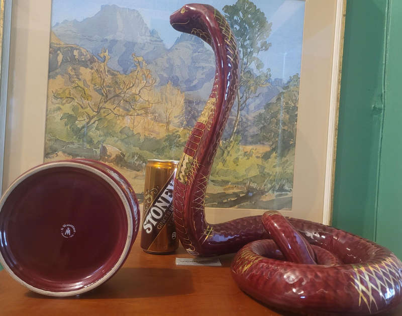 CHERRY RED AND GOLD PORCELAIN COBRA ORNAMENT AND IL VERROCCHIO STAMPED ASHTRAY