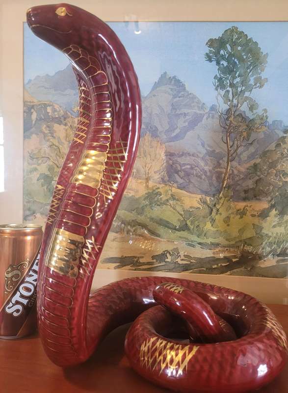 CHERRY RED AND GOLD PORCELAIN COBRA ORNAMENT AND IL VERROCCHIO STAMPED ASHTRAY
