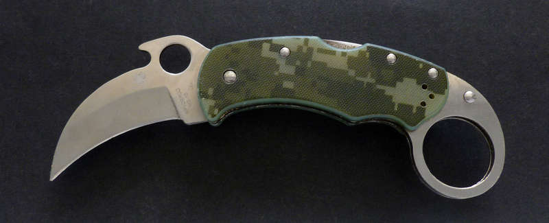 Spyderco Karahawk - Emerson Wave Folding Karambit - Civilian Camo - VG-10 - Seki City-Japan