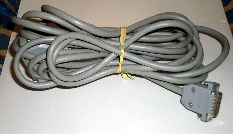 15-Pin Male to 37-Pin Female 5 Meter