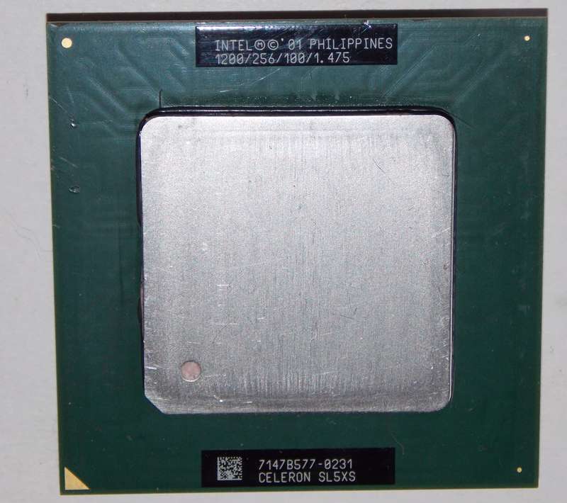 Intel Socket 370 Celeron Tualatin-256 1200Mhz SL5XS