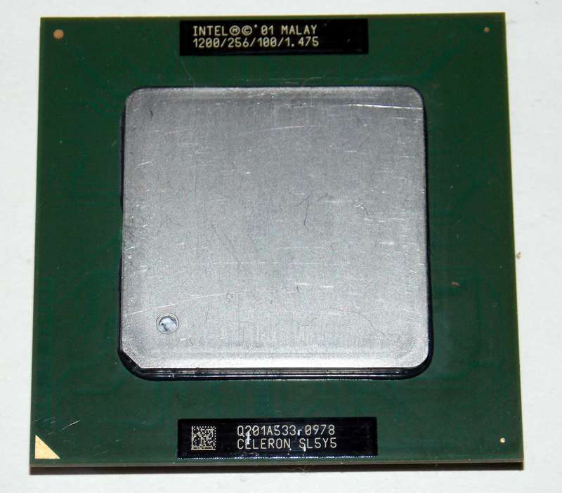 Intel Socket 370 Celeron Tualatin-256 1200Mhz SL5Y5