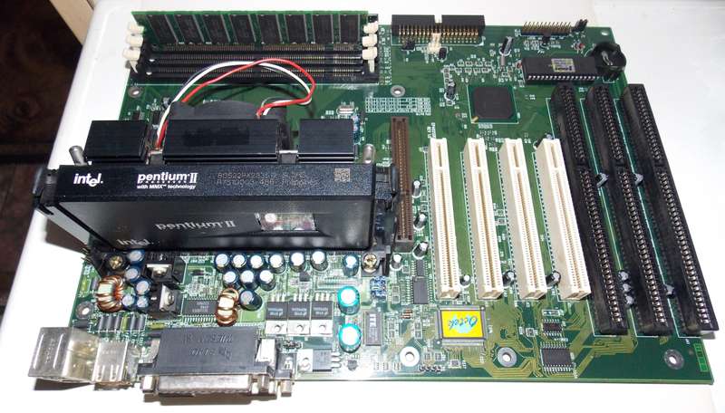 Octek Rhino II LX Intel Pentium II 233Mhz 128mb RAM (1997)