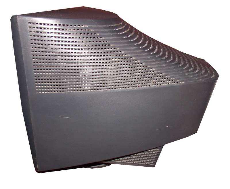 LG 710S CRT Flat Panel 17 Inch VGA Monitor (2006)