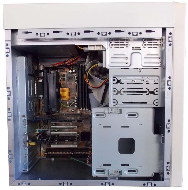 Gigabyte GA-BX2000 Pentium II 400Mhz 384mb 3DFX Voodoo Banshee