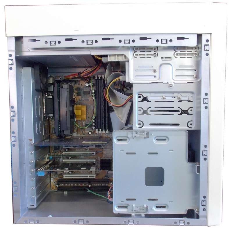 Gigabyte GA-BX2000 Pentium II 400Mhz 256mb 3DFX Voodoo Banshee