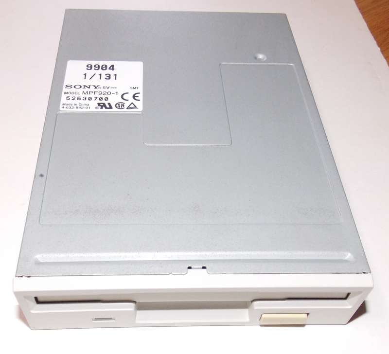 Sony MPF920-1 Floppy Drive 3.5 Inch (1999)