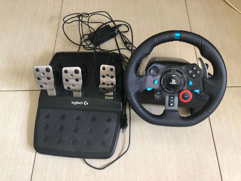 Logitech G29 Racing Wheel