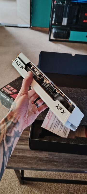 XFX Radeon RX6600XT