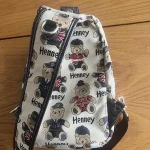 Henney Bear Bag (H-060 HENNEY PASSWORD range)