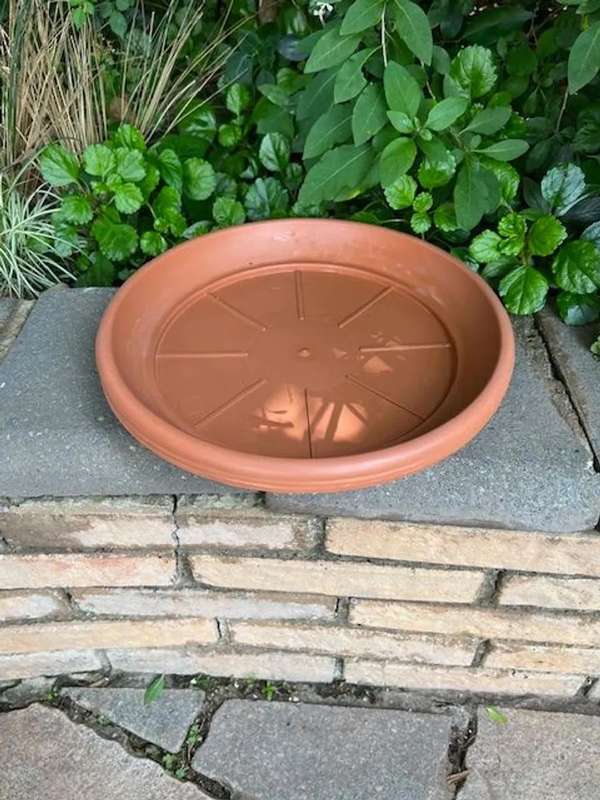 3 New Sanscape Plasticotta (no 33) pot saucers