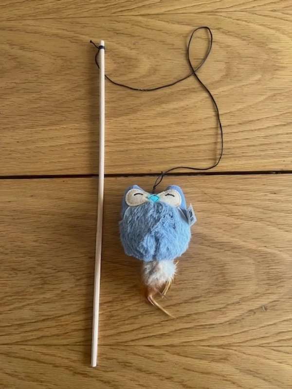 Hill's hanging owl cat toy.