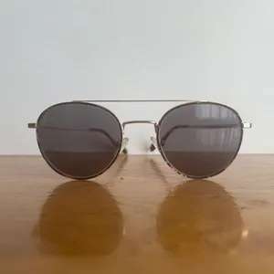 Used unisex Infinity frame