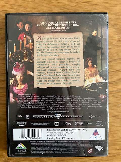 DVD: The phantom of the opera (2005)